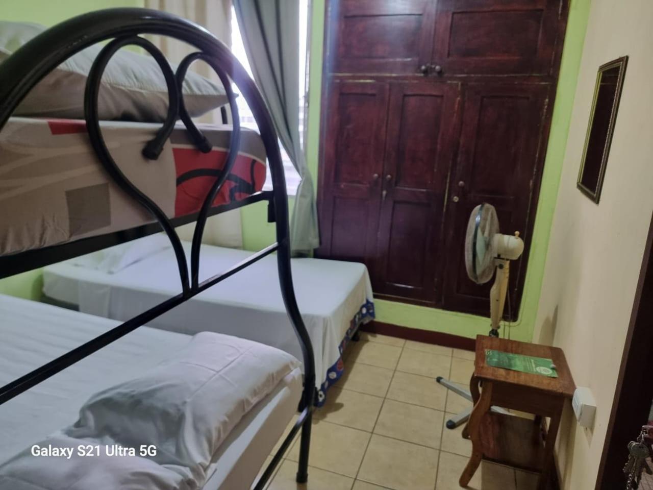 Hostal San Antonio Леон Экстерьер фото