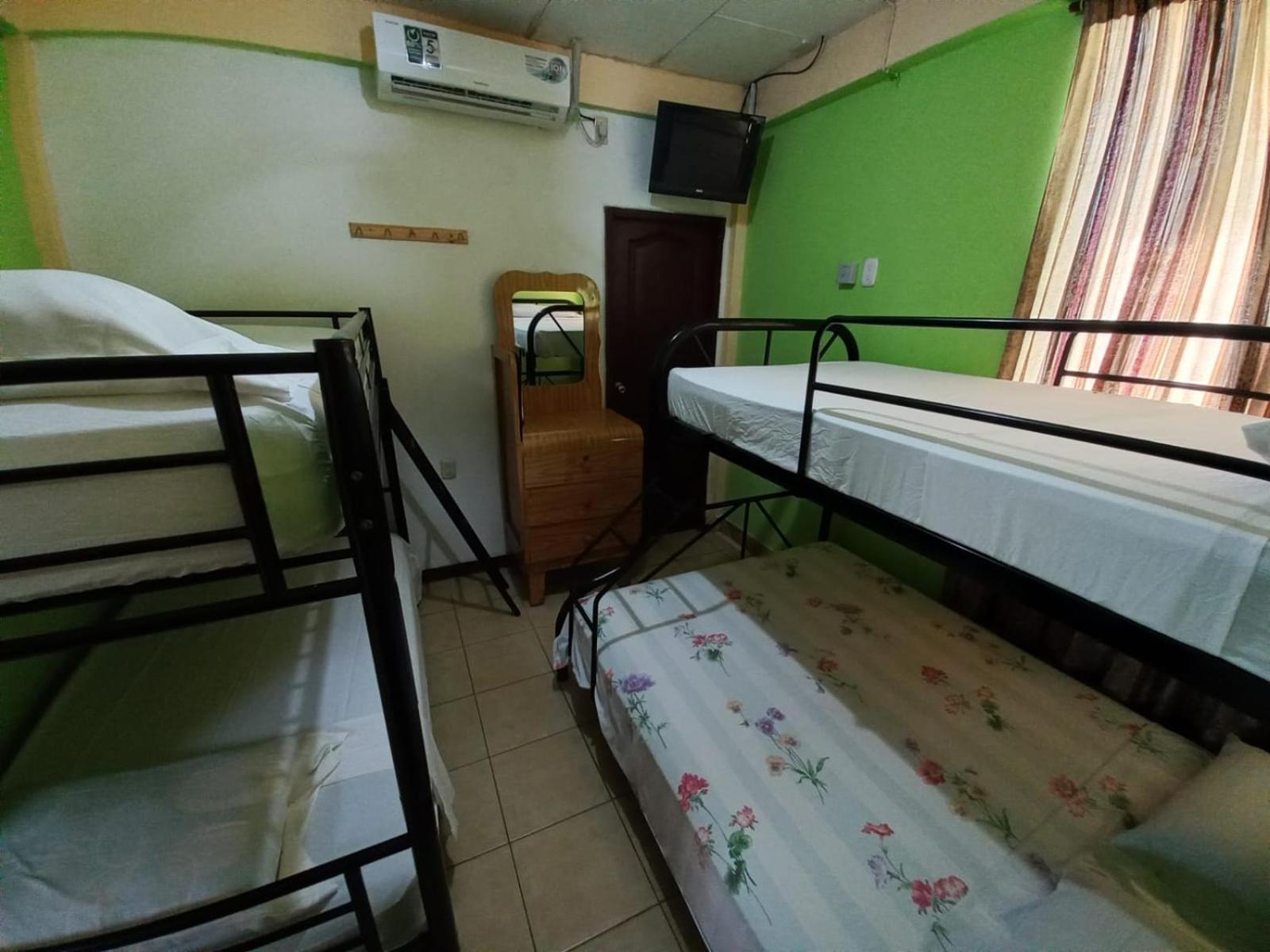 Hostal San Antonio Леон Экстерьер фото