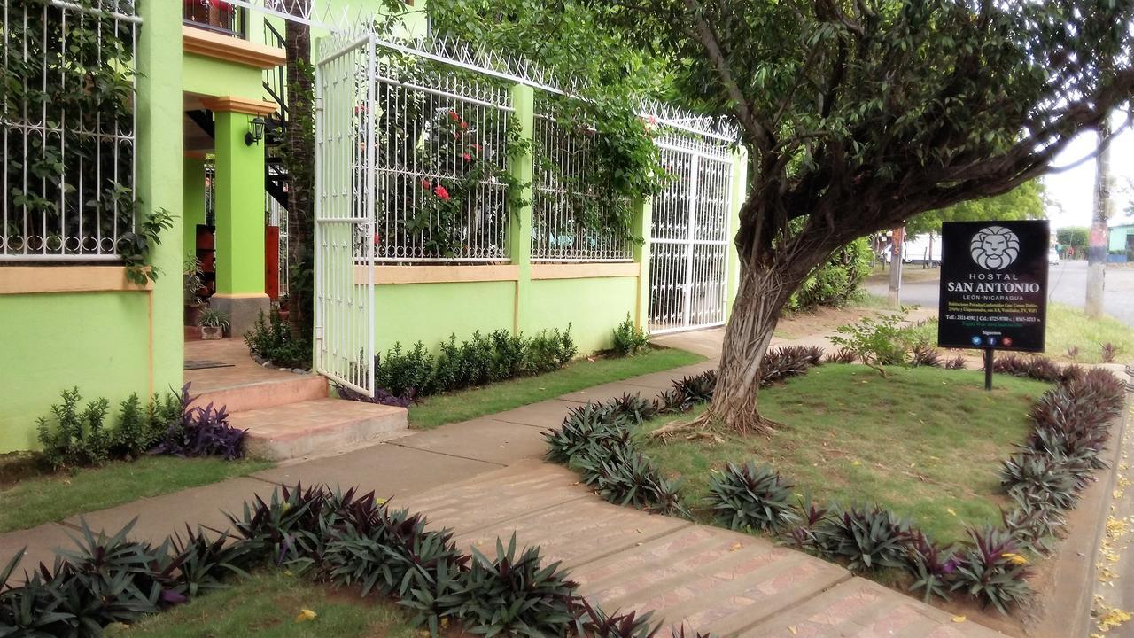 Hostal San Antonio Леон Экстерьер фото