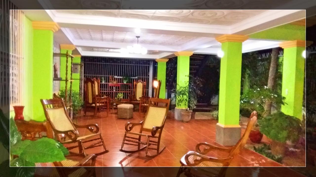 Hostal San Antonio Леон Экстерьер фото
