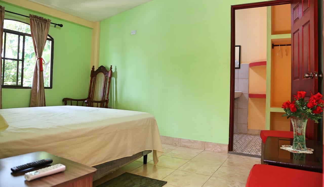 Hostal San Antonio Леон Экстерьер фото