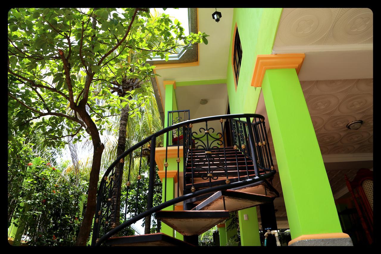 Hostal San Antonio Леон Экстерьер фото