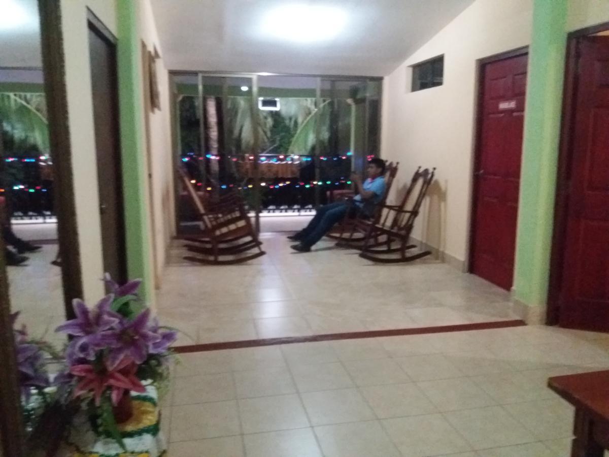 Hostal San Antonio Леон Экстерьер фото