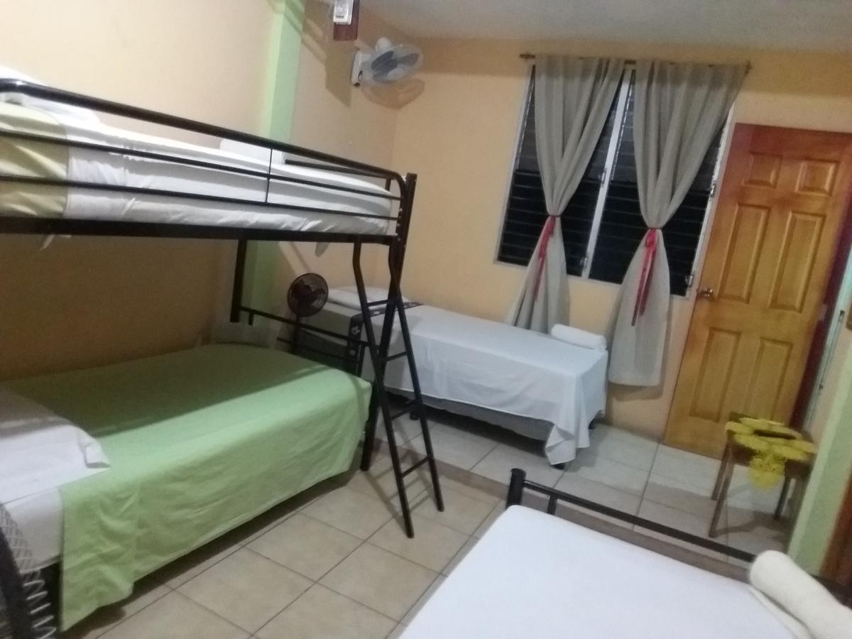Hostal San Antonio Леон Экстерьер фото