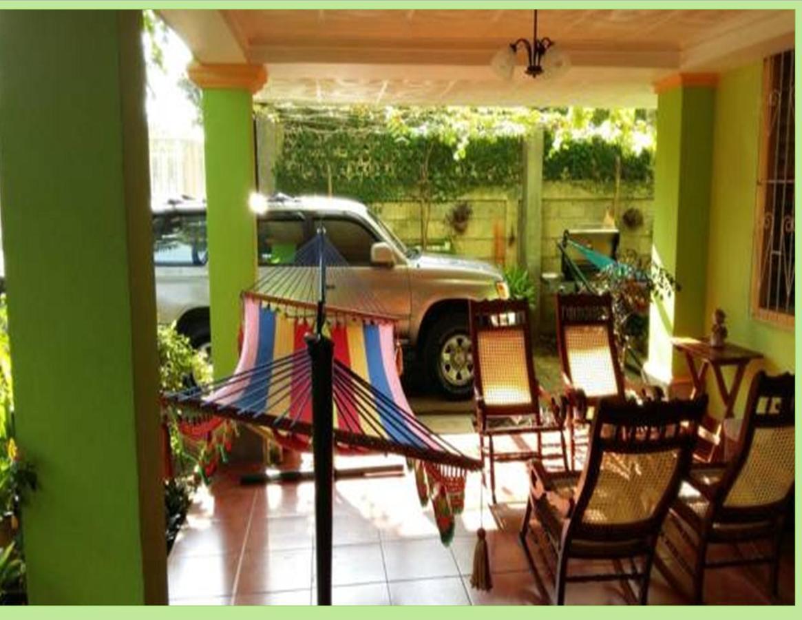 Hostal San Antonio Леон Экстерьер фото