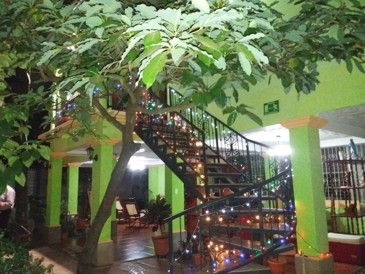 Hostal San Antonio Леон Экстерьер фото