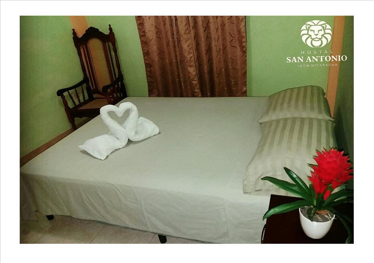 Hostal San Antonio Леон Экстерьер фото