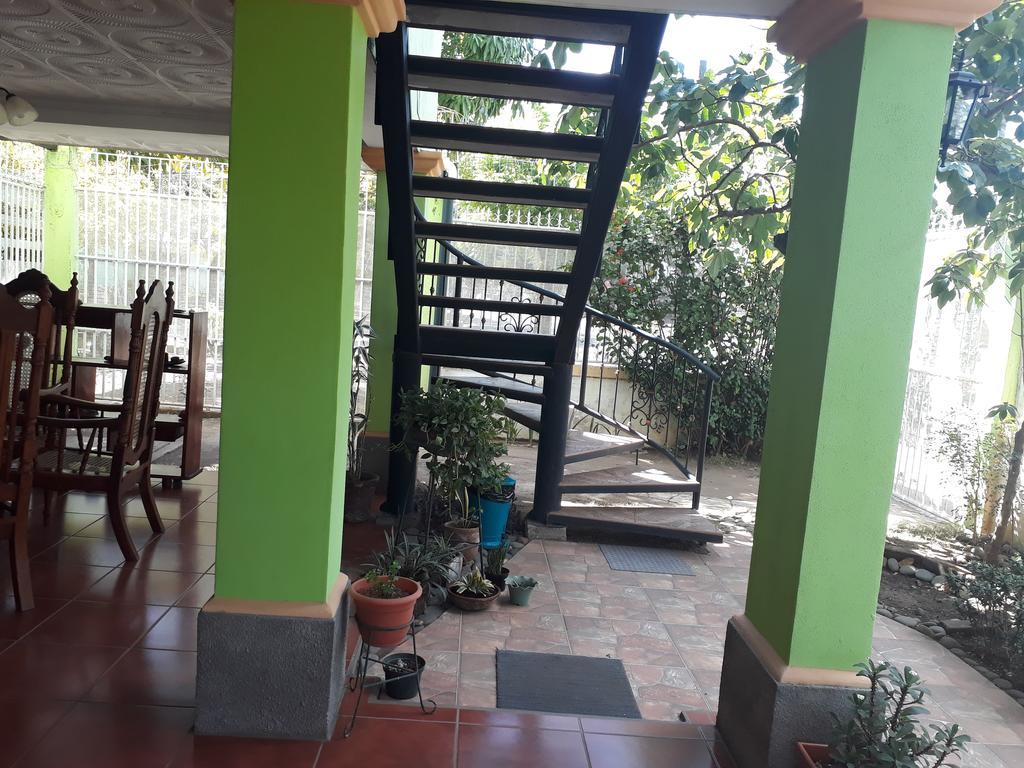 Hostal San Antonio Леон Экстерьер фото